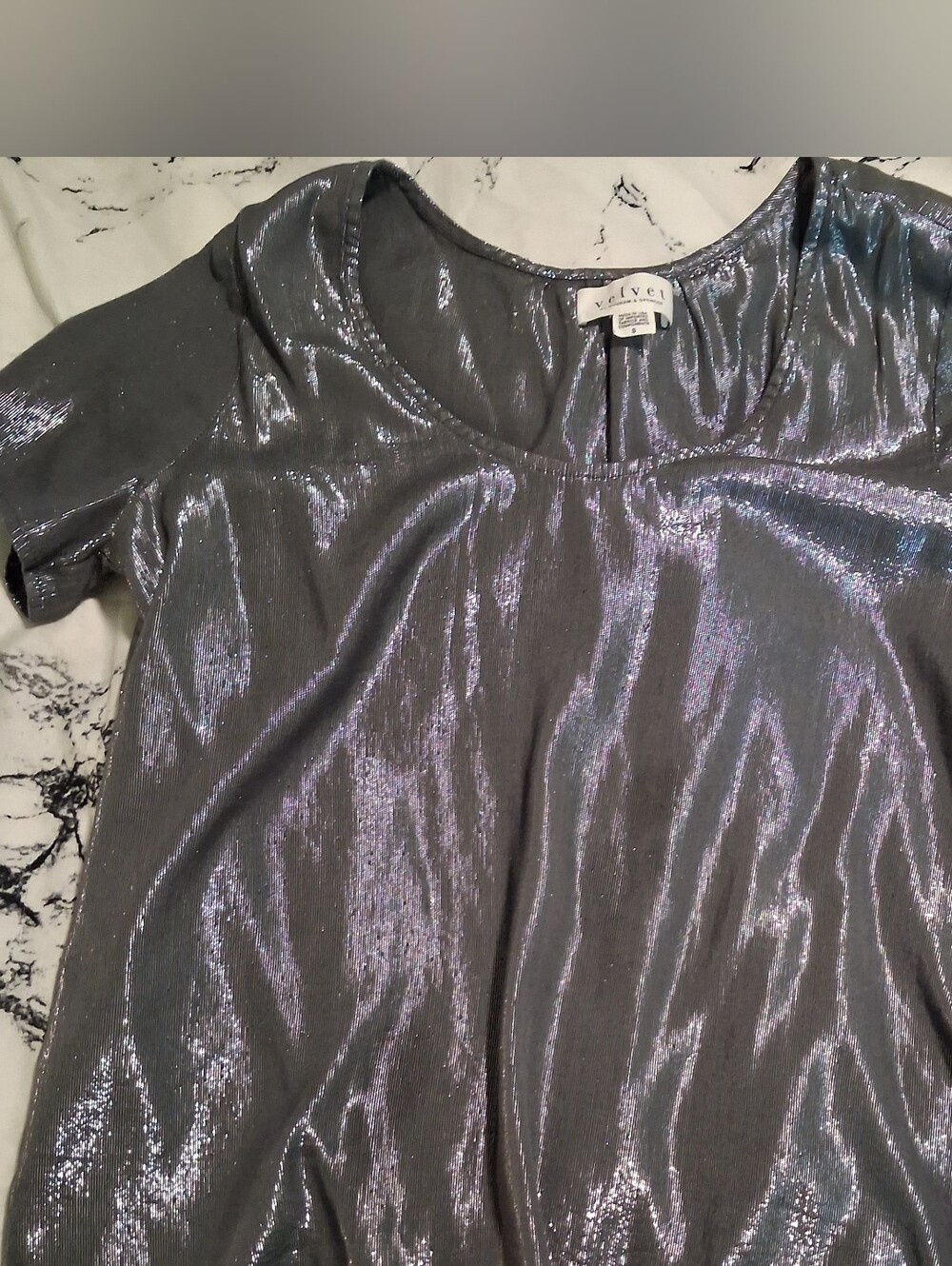Velvet by Graham & Spencer Shimmery Gray Scoop Neck Short Sleeve Tee